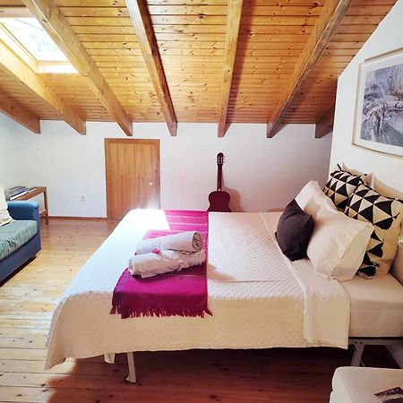 Homestay Attic Private Bedroom Aljezur Exteriör bild