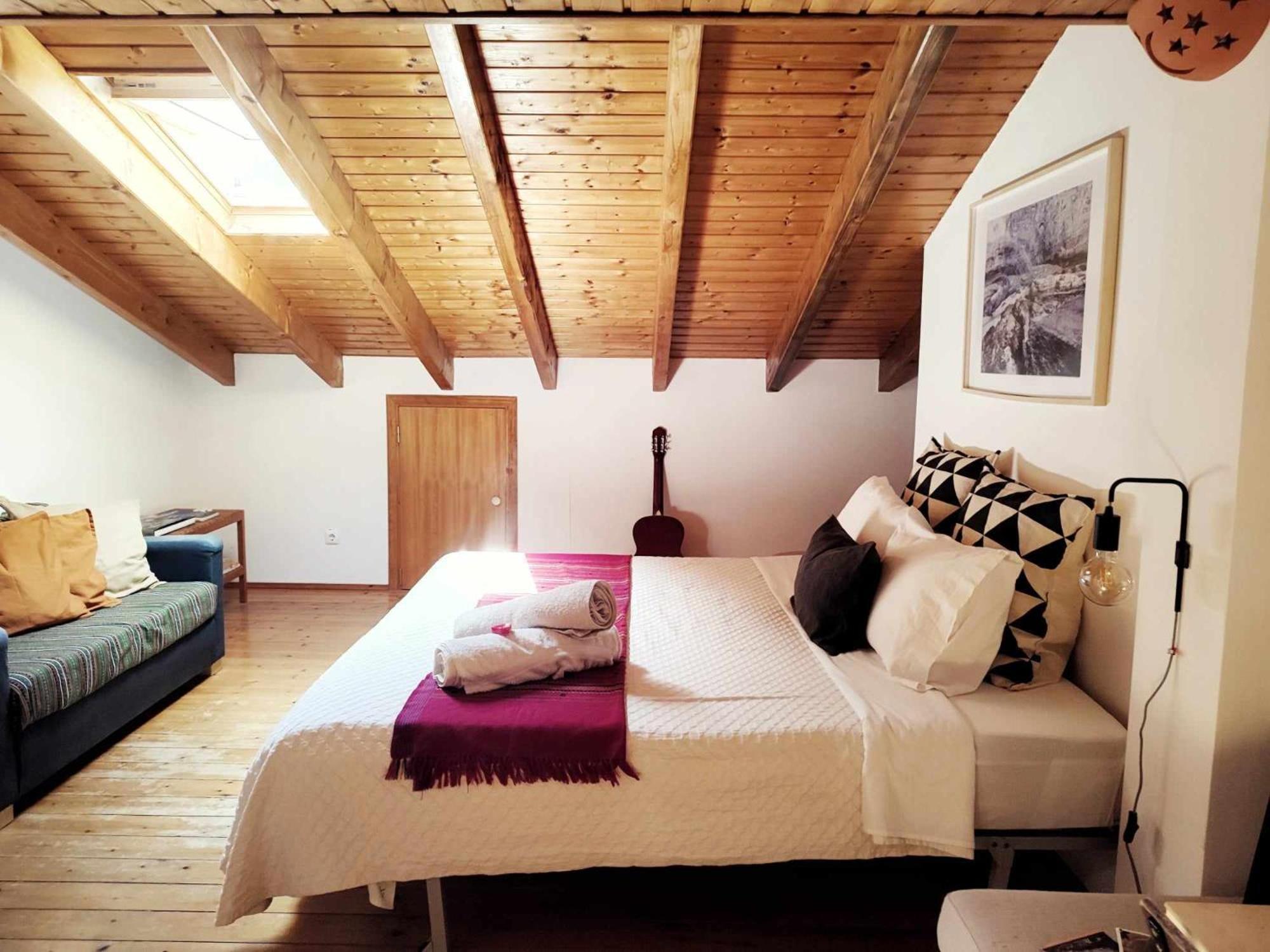 Homestay Attic Private Bedroom Aljezur Exteriör bild